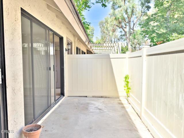 1169 Landsburn Circle, Westlake Village CA: https://media.crmls.org/mediaz/8e8d6fa5-8112-4949-bbb7-13ca7f5b013b.jpg