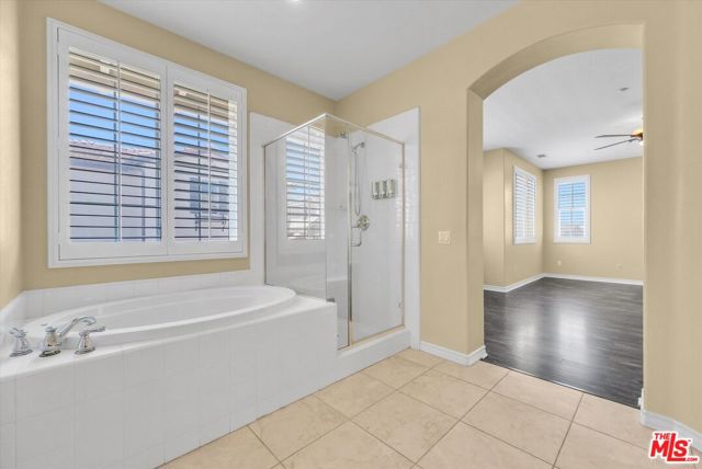 5611 Scharf Avenue, Fontana CA: https://media.crmls.org/mediaz/8e8d9eb2-269f-43c6-8321-52340aa660eb.jpg