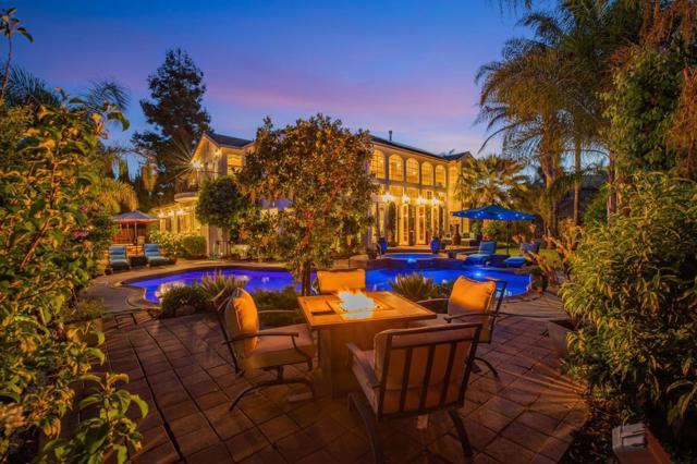 290 Bonnie Lane, Hollister CA: https://media.crmls.org/mediaz/8e8db586-8db0-4814-97bb-02826f75fdfe.jpg