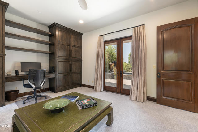 2330 Crystal Lane, Pasadena CA: https://media.crmls.org/mediaz/8e8e5542-1ed9-426c-a410-7e08c5d3bff8.jpg