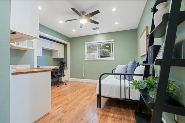 112 Alto Sol Court, Scotts Valley CA: https://media.crmls.org/mediaz/8e8ef37a-22e6-428c-9fbd-8903799df280.jpg