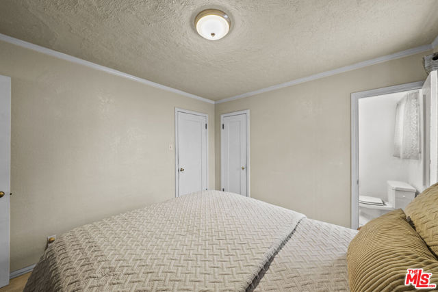 2729 W 79th Street, Inglewood CA: https://media.crmls.org/mediaz/8e8f535d-dce2-4011-98fa-c05a7e644daf.jpg