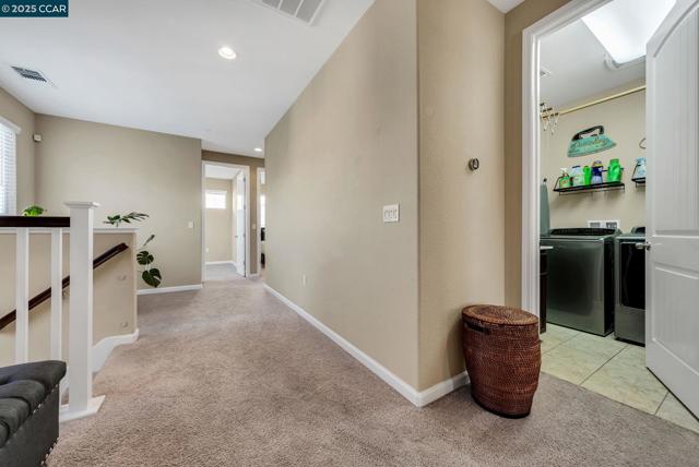 1037 Gridley Dr, Pittsburg CA: https://media.crmls.org/mediaz/8e8fbe16-0210-47f3-b733-1b639939cedc.jpg