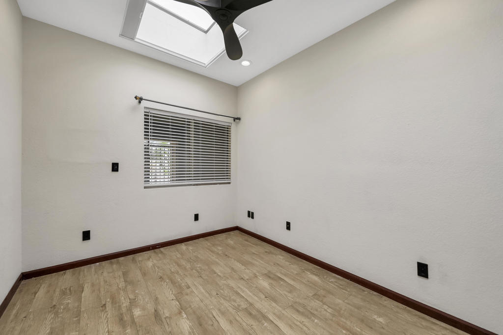 MLS #219138238DA image #17