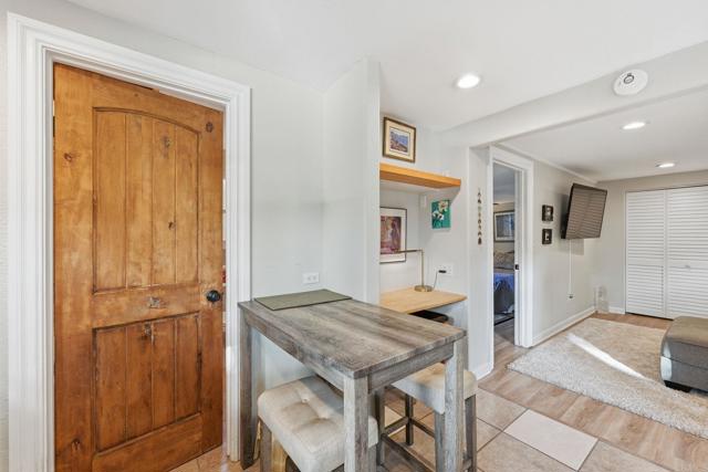 Detail Gallery Image 18 of 29 For Tuttle St, Carlsbad,  CA 92008 - 1 Beds | 1 Baths