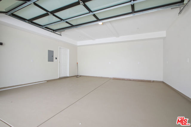 1902 Gates Avenue, Redondo Beach, California 90278, 3 Bedrooms Bedrooms, ,2 BathroomsBathrooms,Residential,Sold,Gates,25621447