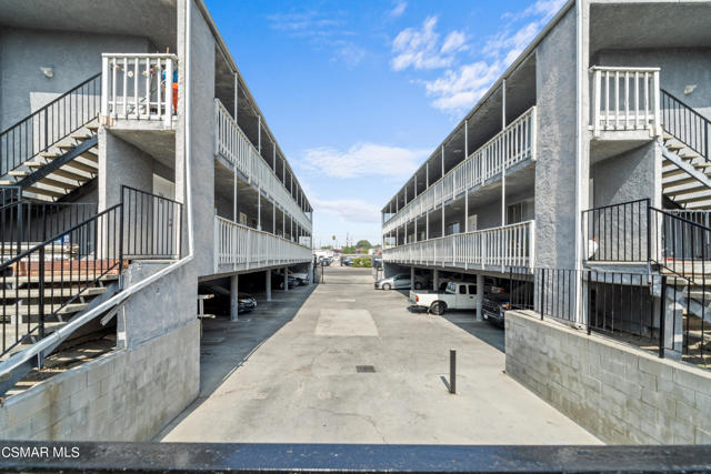 18356 Napa Street, Northridge CA: https://media.crmls.org/mediaz/8e9316b6-0ae5-4ad2-b300-e02e8f79098f.jpg