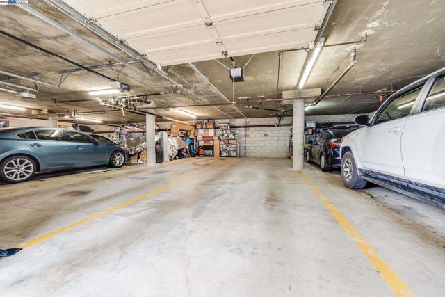 22135 Sevilla Rd, Hayward CA: https://media.crmls.org/mediaz/8e93f9d3-e5f1-4a7f-83a3-73d3f5f95427.jpg