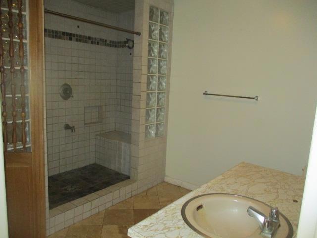 34120 Fabry Road, Soledad CA: https://media.crmls.org/mediaz/8e94c9e1-67a0-4b8b-a031-b7d26dde3fd0.jpg