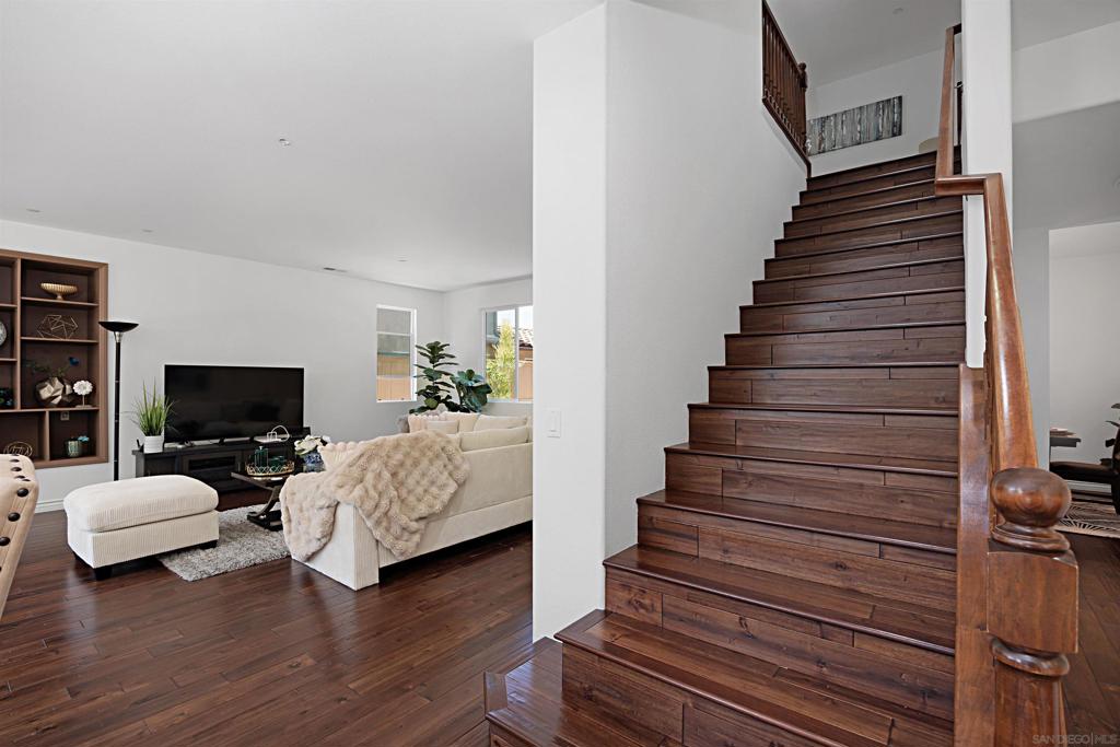 MLS #250043082SD image #18