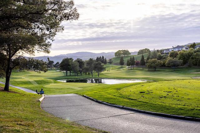 2953 Pebble Beach Circle, Fairfield CA: https://media.crmls.org/mediaz/8e95e478-9d04-4ee3-9dd4-bc852402d753.jpg