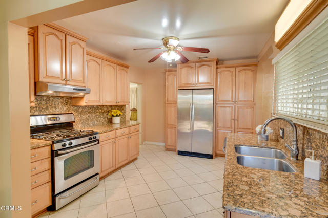 Detail Gallery Image 13 of 37 For 2320 Hill Dr, Los Angeles,  CA 90041 - 3 Beds | 2 Baths