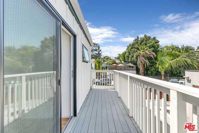 746 N Dillon Street, Los Angeles CA: https://media.crmls.org/mediaz/8e969b01-d00c-45da-b41e-fac544934572.jpg