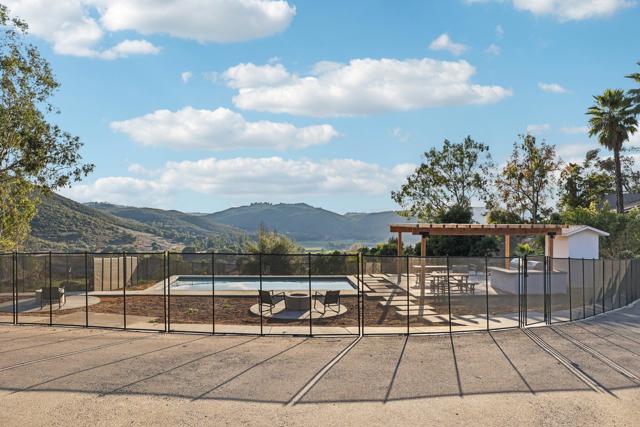 26086 Bear Valley Heights Road, Escondido CA: https://media.crmls.org/mediaz/8e96b234-8f4d-456e-9b89-09772b21594c.jpg