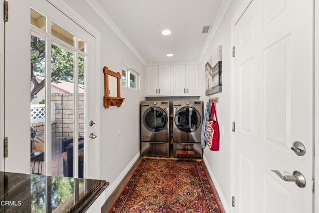 34124 Village 34, Camarillo CA: https://media.crmls.org/mediaz/8e96e257-daf7-4de8-925e-cd41fbb72447.jpg