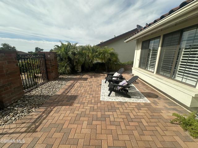 1961 Mccrea Road, Thousand Oaks CA: https://media.crmls.org/mediaz/8e976f26-fb36-4ef7-af99-be16e9df4ec8.jpg