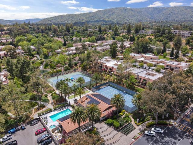 102 Calle Nivel, Los Gatos CA: https://media.crmls.org/mediaz/8e977bce-7a21-46d8-9174-5454ae5ce49e.jpg