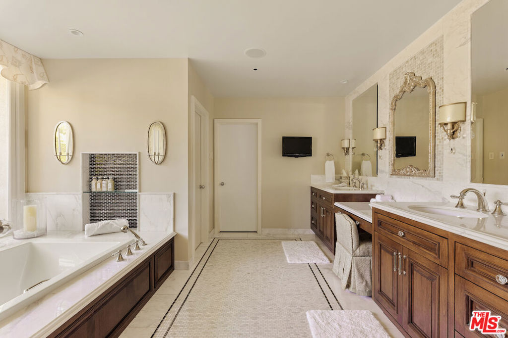 MLS #26865181 image #24
