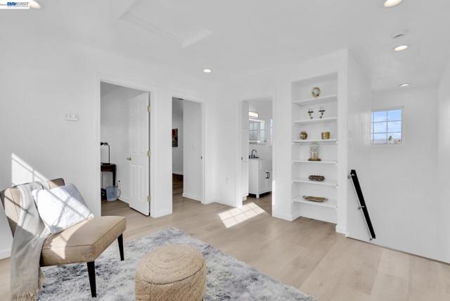 Image 27 of 43 For 1532 Kooser Rd