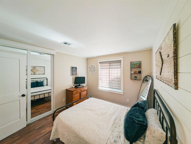 8635 La Butte Lane, Santee CA: https://media.crmls.org/mediaz/8e99941c-58ea-4002-94f8-9650efd50144.jpg