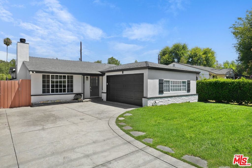 5350 Fallbrook Avenue