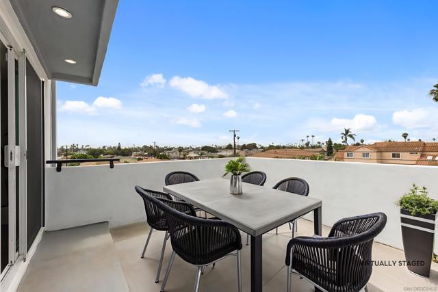 914 10th St, Imperial Beach CA: https://media.crmls.org/mediaz/8e9a983f-6d1c-4384-a0a1-fcbfb45c6c61.jpg