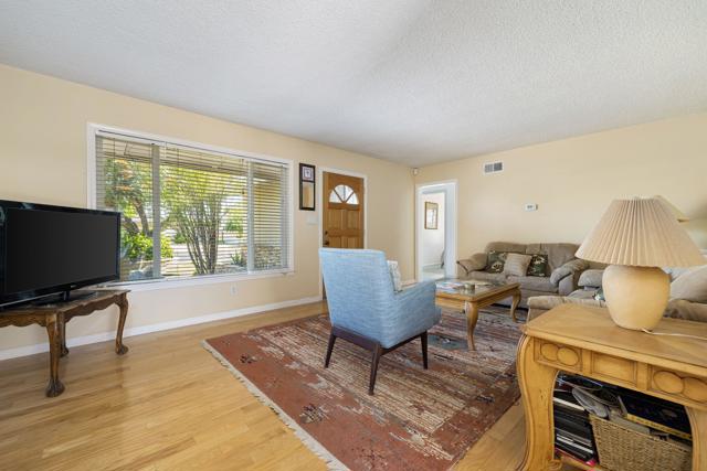 69895 Papaya Lane, Cathedral City CA: https://media.crmls.org/mediaz/8e9ab4d6-a405-43af-9671-519aebd77033.jpg