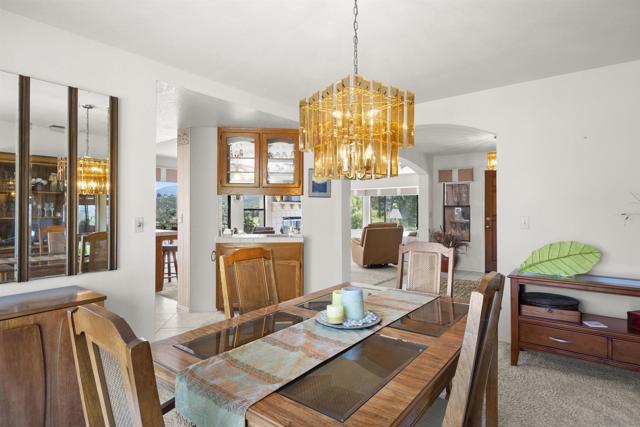 15519 Calistoga Dr., Ramona CA: https://media.crmls.org/mediaz/8e9b7bc5-4688-4463-81e9-f37d68b86b6d.jpg