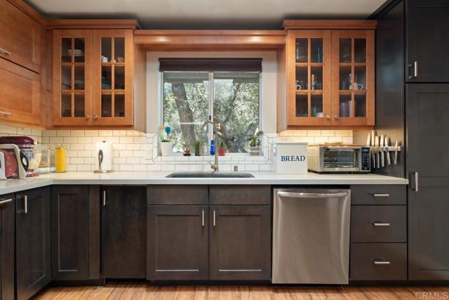 Detail Gallery Image 13 of 62 For 7655 Deodar Trl, Pine Valley,  CA 91962 - 6 Beds | 4 Baths