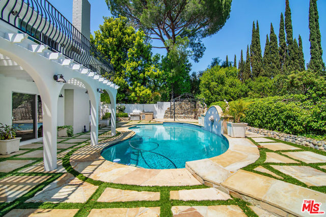 5020 Dantes View Drive, Agoura Hills CA: https://media.crmls.org/mediaz/8e9c17d0-6a7b-4078-8785-95e239e73725.jpg