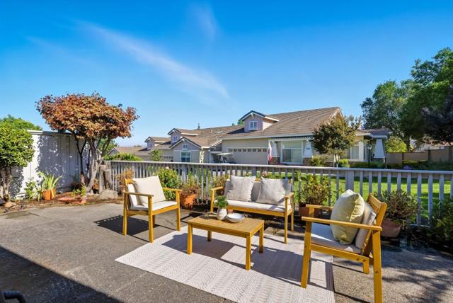 2044 Folle Blanche Drive, San Jose CA: https://media.crmls.org/mediaz/8e9d36bb-cc5b-4693-8dc7-43e95e14960a.jpg