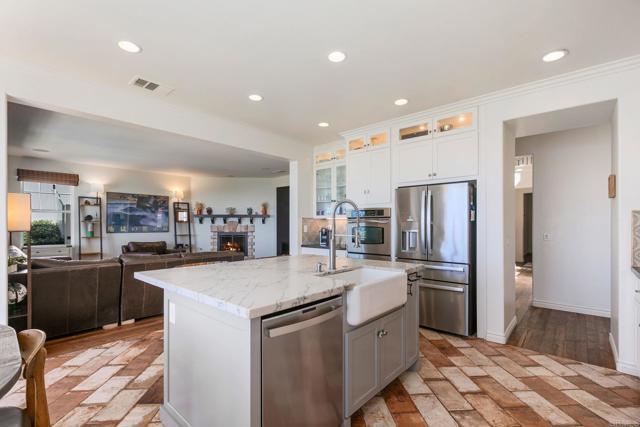Image 14 of 74 For 1251 Holmgrove Drive