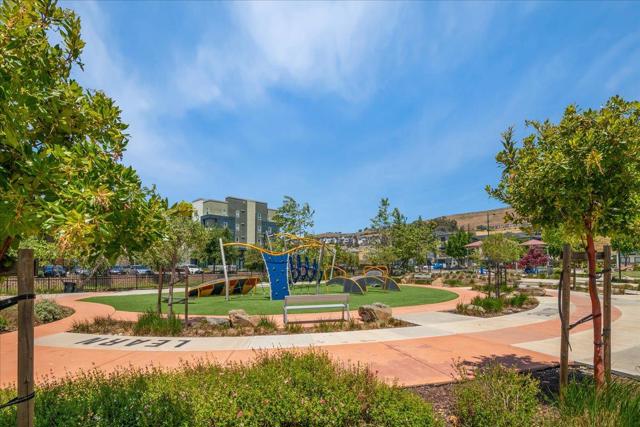 29333 Hub Court, Hayward CA: https://media.crmls.org/mediaz/8e9e4181-f246-4812-9a30-327f08378d81.jpg