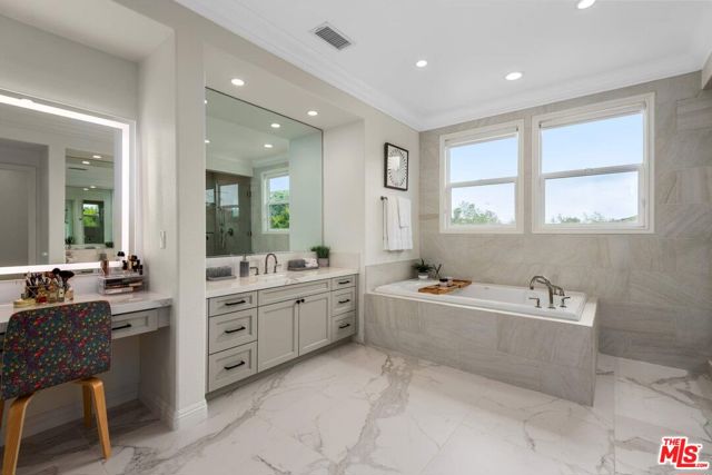 4110 Prado De Los Zorros, Calabasas CA: https://media.crmls.org/mediaz/8e9e7c9c-76aa-4c88-be62-dbe770b28d26.jpg