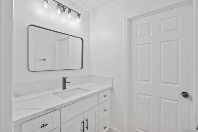 Image 25 of 41 For 2642 Alpine Blvd  A