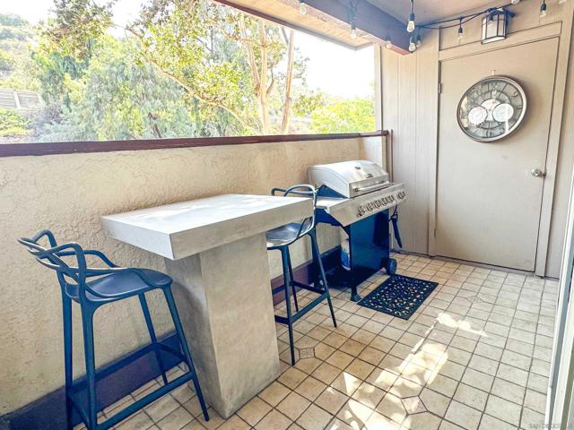 5483 Adobe Falls Rd, San Diego, California 92120, 2 Bedrooms Bedrooms, ,2 BathroomsBathrooms,Condominium,For Sale,Adobe Falls Rd,240021881SD