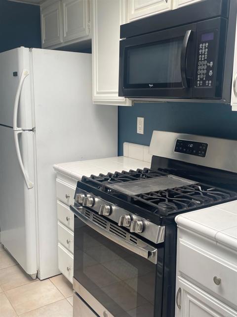 Detail Gallery Image 8 of 17 For 6933 Sandpiper Pl, Carlsbad,  CA 92009 - 2 Beds | 2 Baths