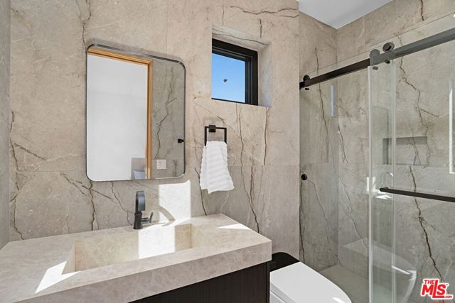 17509 Martha Street photo 28
