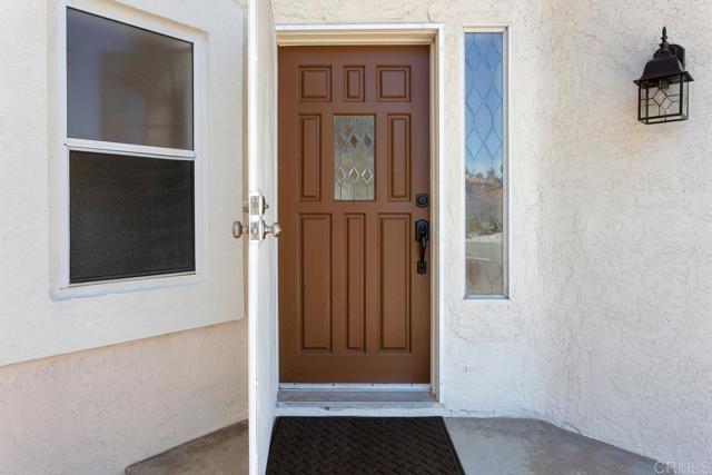 Detail Gallery Image 4 of 50 For 2257 Brookwood Ct, Escondido,  CA 92026 - 4 Beds | 2/1 Baths