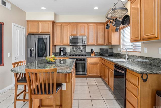 2292 Marquand Court, Alpine CA: https://media.crmls.org/mediaz/8ea2f6e6-3740-4ad5-8e9f-6af789d007f7.jpg