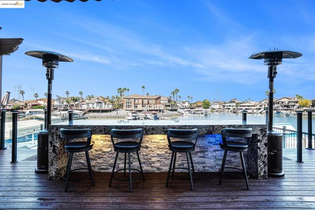 2012 Windward Pt, Discovery Bay CA: https://media.crmls.org/mediaz/8ea32582-0af9-4e89-a5cc-16d473de4a70.jpg