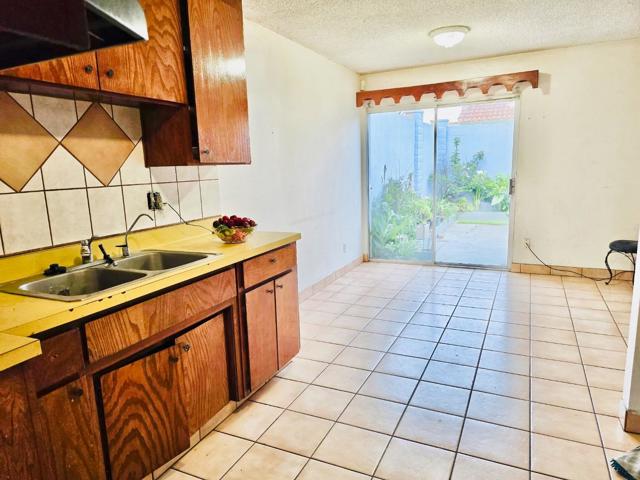 1634 Cuevas Circle, Salinas CA: https://media.crmls.org/mediaz/8ea3877b-8ed9-4dfd-bb0c-495830d816c0.jpg