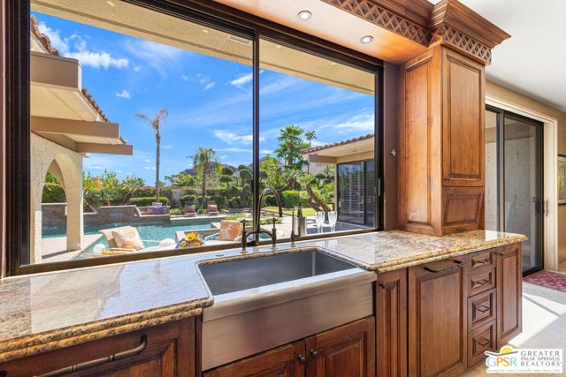 70639 Placerville Road, Rancho Mirage CA: https://media.crmls.org/mediaz/8ea3aec9-8971-4dff-8d84-ebcb62d0f413.jpg