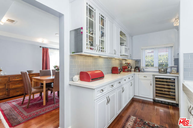 3734 Wade Street, Los Angeles CA: https://media.crmls.org/mediaz/8ea4dbfa-a528-4761-b4c0-847539c1066e.jpg
