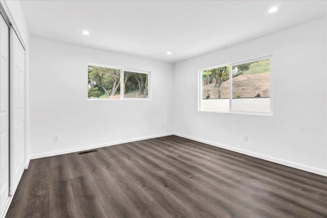 7183 Tustin Road, Salinas CA: https://media.crmls.org/mediaz/8ea5374f-3848-4f68-a9ee-4f6178da9a1a.jpg