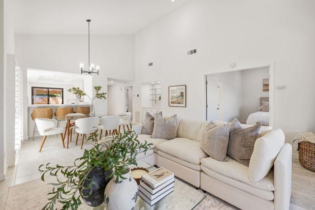 48641 Palo Verde Court, Palm Desert CA: https://media.crmls.org/mediaz/8ea6c192-f89f-4264-8df0-91c2c4697345.jpg