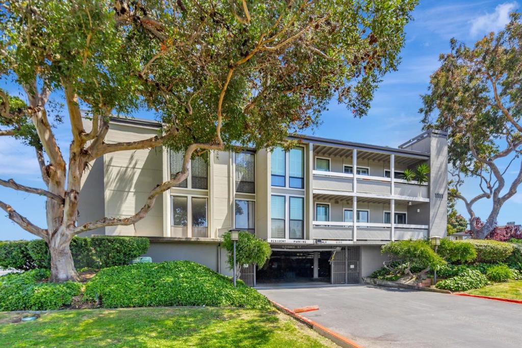 1111 Compass Lane #106