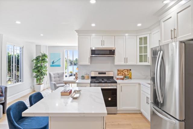 244 Lakeside Drive, Oakland CA: https://media.crmls.org/mediaz/8ea7774e-9d72-4758-ad85-f1b2787af055.jpg