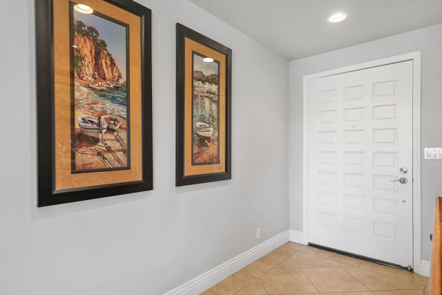 352 Villena Way, Palm Desert CA: https://media.crmls.org/mediaz/8ea826b6-ca3a-4507-80ef-ed864a296d5e.jpg