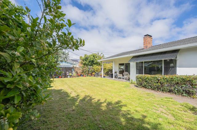 914 Junipero Way, Salinas CA: https://media.crmls.org/mediaz/8ea9c5b7-38ce-4aee-90be-033c35fcc504.jpg